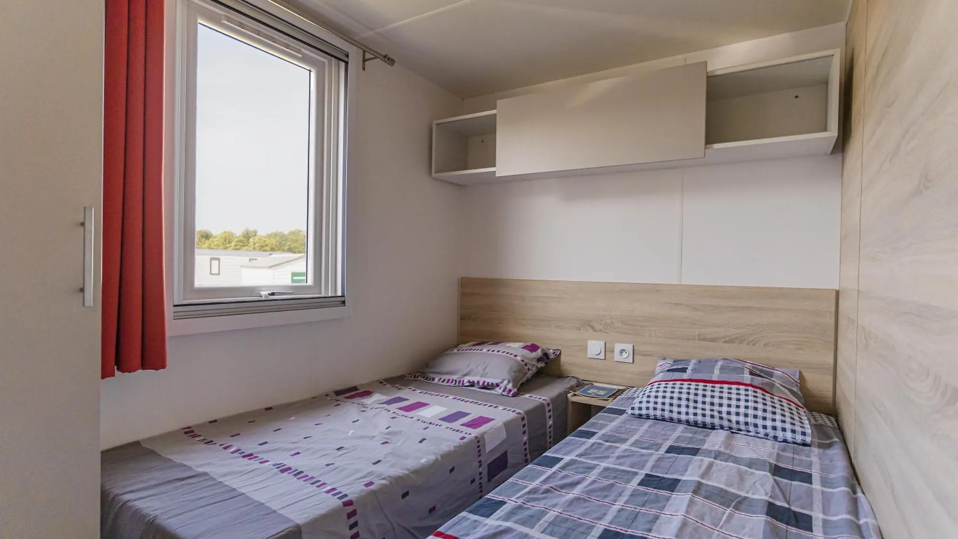 Mobil-Home Ambon 6 Personnes